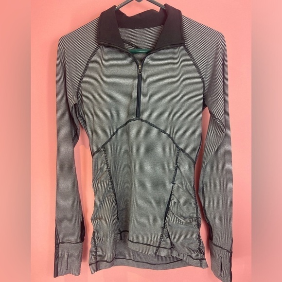 Lululemon Half Zip Pullover Striped Print ( Size 6) Color Black/Gray - Picture 1 of 12